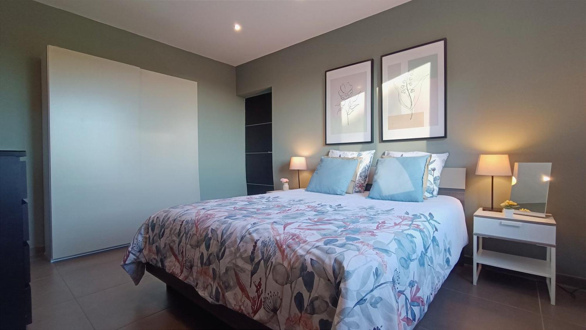 Appartement Pinede Man Yelle 滨海萨纳里 外观 照片
