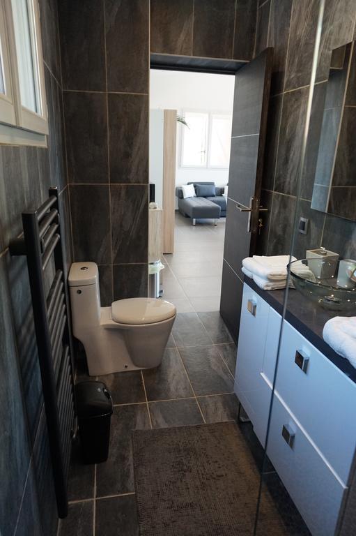 Appartement Pinede Man Yelle 滨海萨纳里 外观 照片